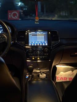 جیپ گراند شیرۆکی